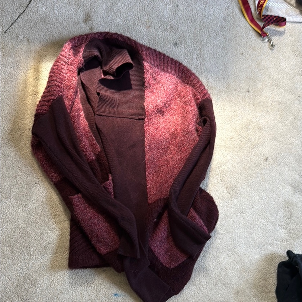Women's Burgundy and Maroon Sweater